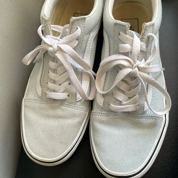 Vans - Picture 4 of 5